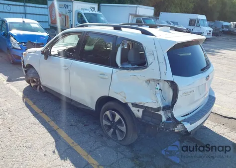 2017 Subaru Forester 2.5I Premium z USA, uszkodzony, nr VIN JF2SJAGC4HH436814